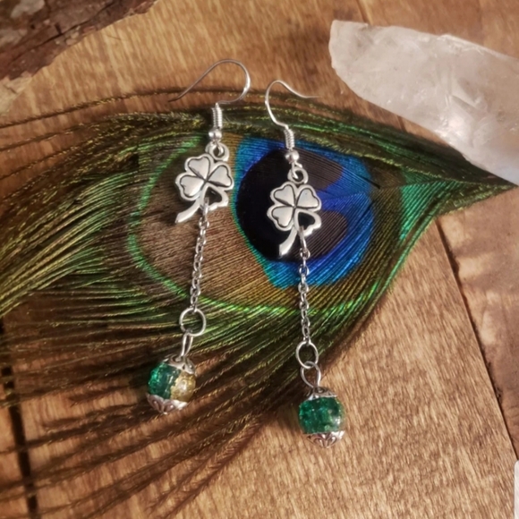 Lucky Clover Heart Shamrock earrings Long~Celtic~St Patrick's day~Irish Gift - Picture 4 of 13